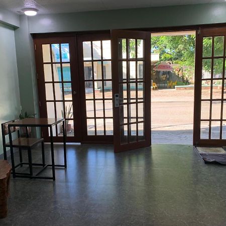 Beinte Singko De Marso Apartments Candon 外观 照片