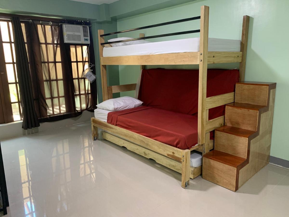Beinte Singko De Marso Apartments Candon 外观 照片