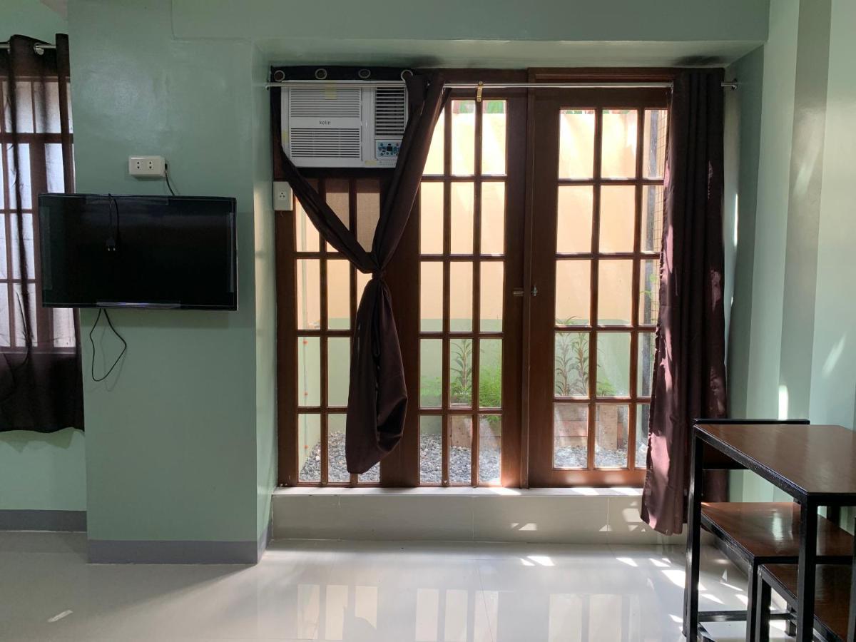 Beinte Singko De Marso Apartments Candon 外观 照片