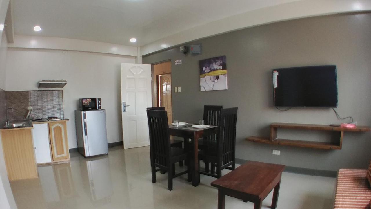 Beinte Singko De Marso Apartments Candon 外观 照片