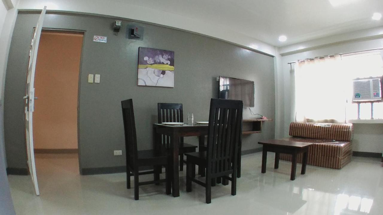 Beinte Singko De Marso Apartments Candon 外观 照片