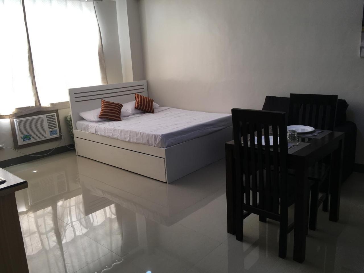 Beinte Singko De Marso Apartments Candon 外观 照片