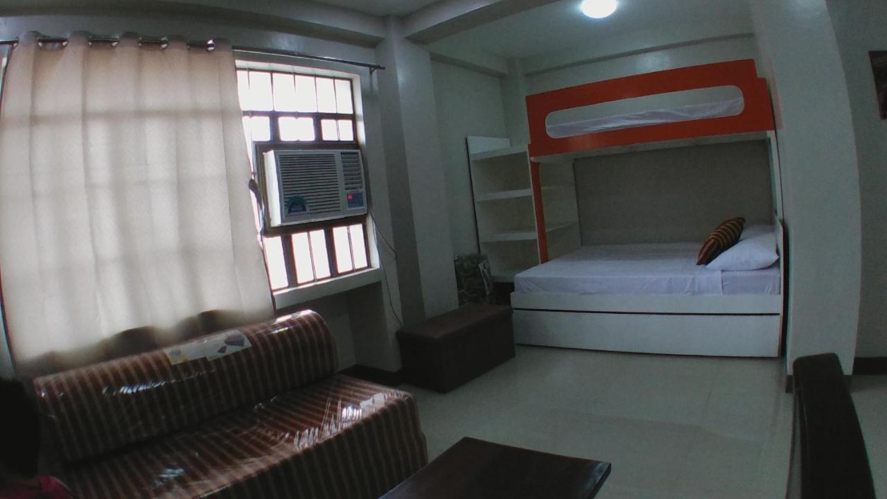 Beinte Singko De Marso Apartments Candon 外观 照片