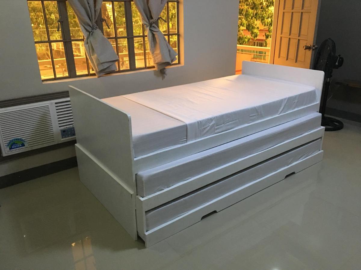 Beinte Singko De Marso Apartments Candon 外观 照片